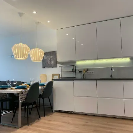 Nuevo Y Lujoso En Centro A Pie De Playa 625