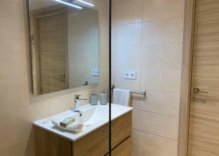 Nuevo Y Lujoso En Centro A Pie De Playa 625 *