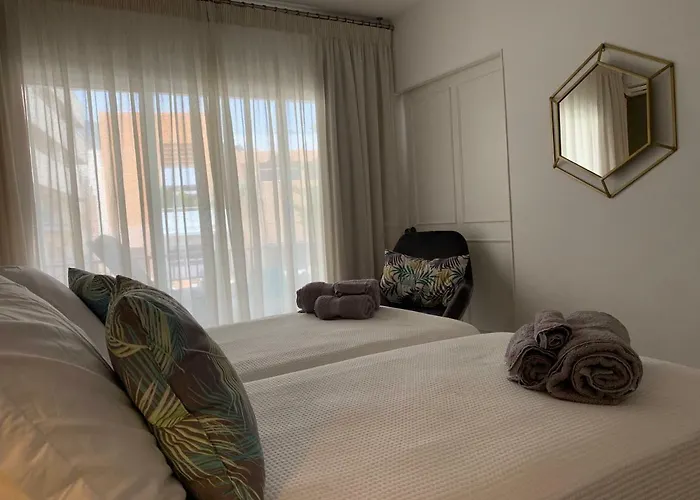 Nuevo Y Lujoso En Centro A Pie De Playa 625 アパート マルベーリャ