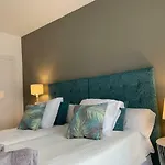 Nuevo Y Lujoso En Centro A Pie De Playa 625 Marbella